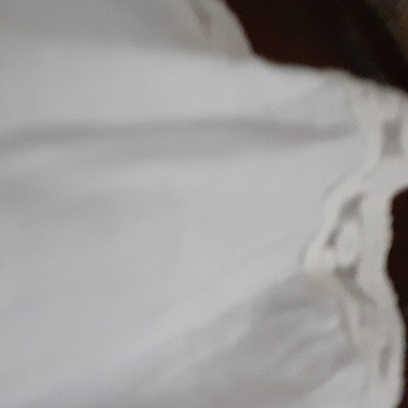 California Grown sz large off shoulder white beach dress lace bottom NWOT - Picture 2 of 4